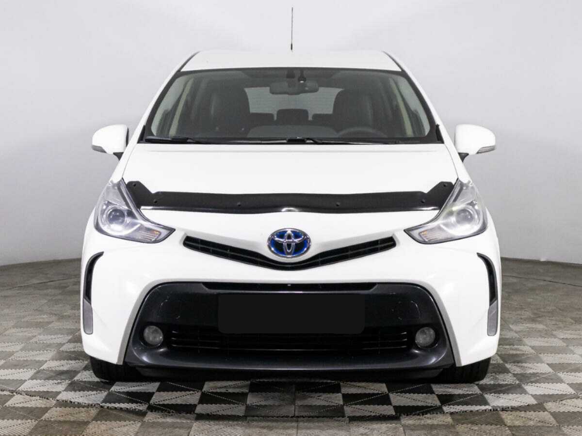Toyota Prius v (+) 2015 года с пробегом. Фото: #1