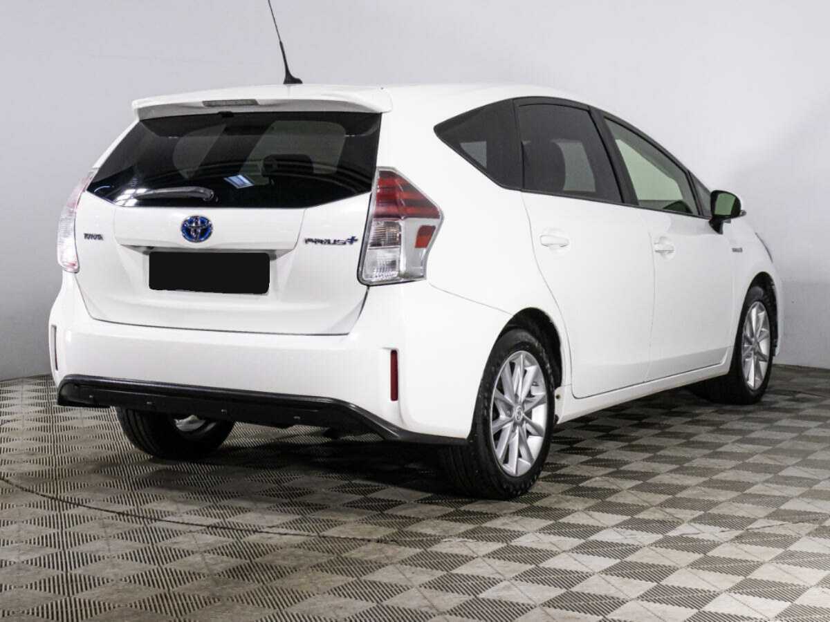 Toyota Prius v (+) 2015 года с пробегом. Фото: #4