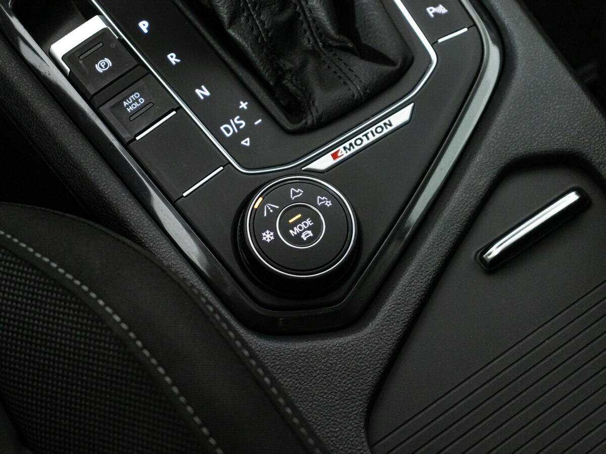 Volkswagen Tiguan 2018 года с пробегом. Фото: #19