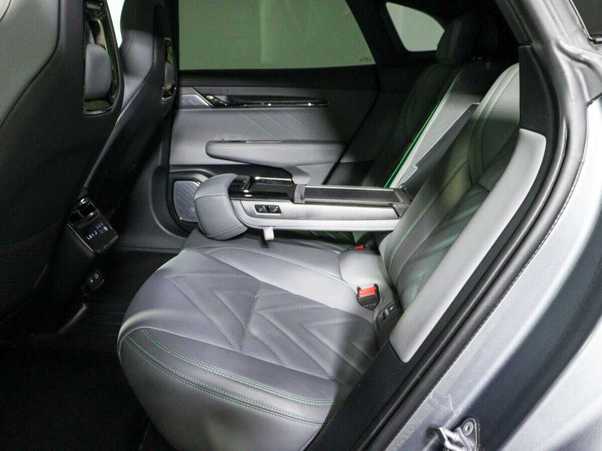 Zeekr 001 2022 года с пробегом. Фото: #6