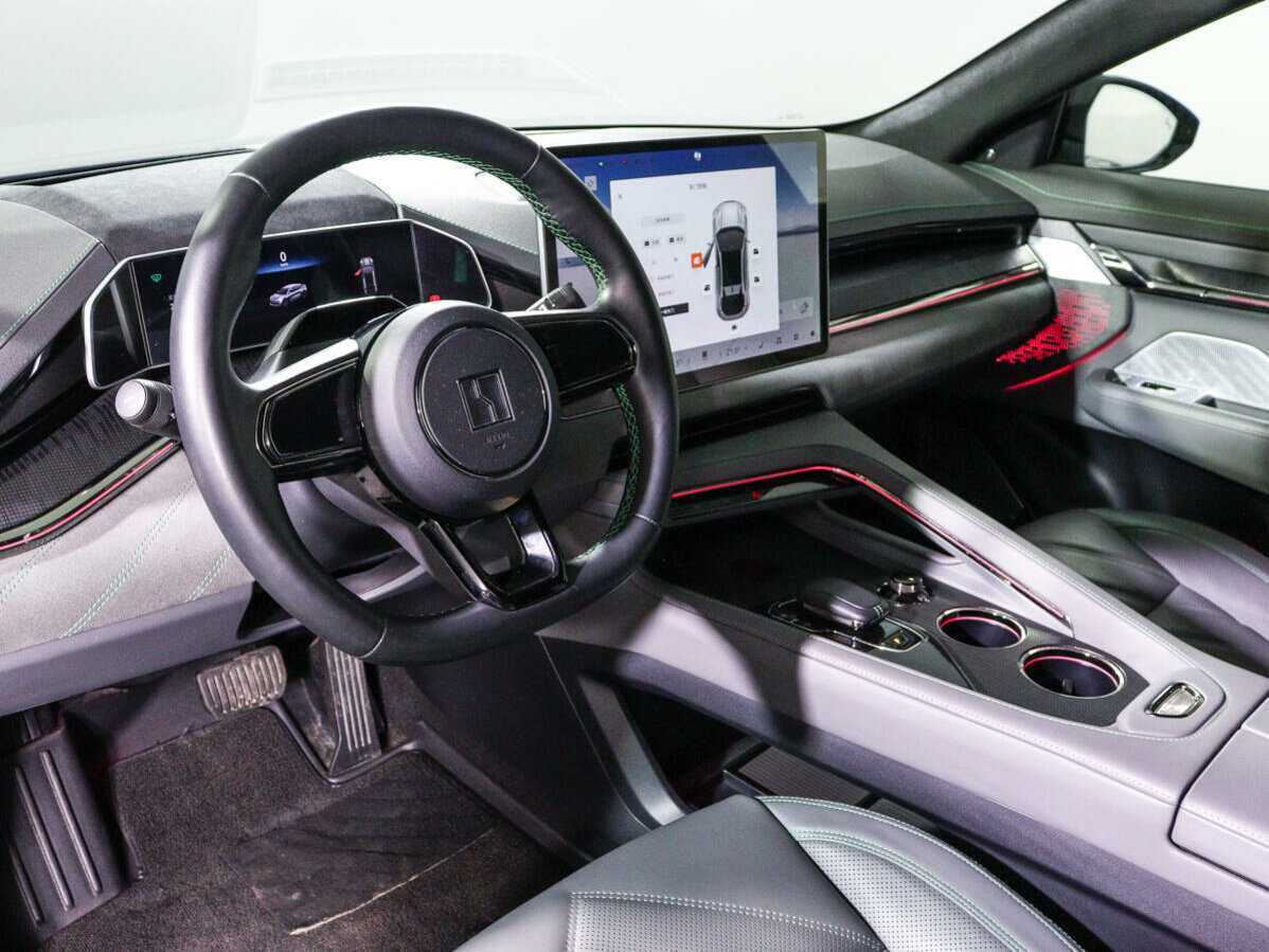 Zeekr 001 2022 года с пробегом. Фото: #10