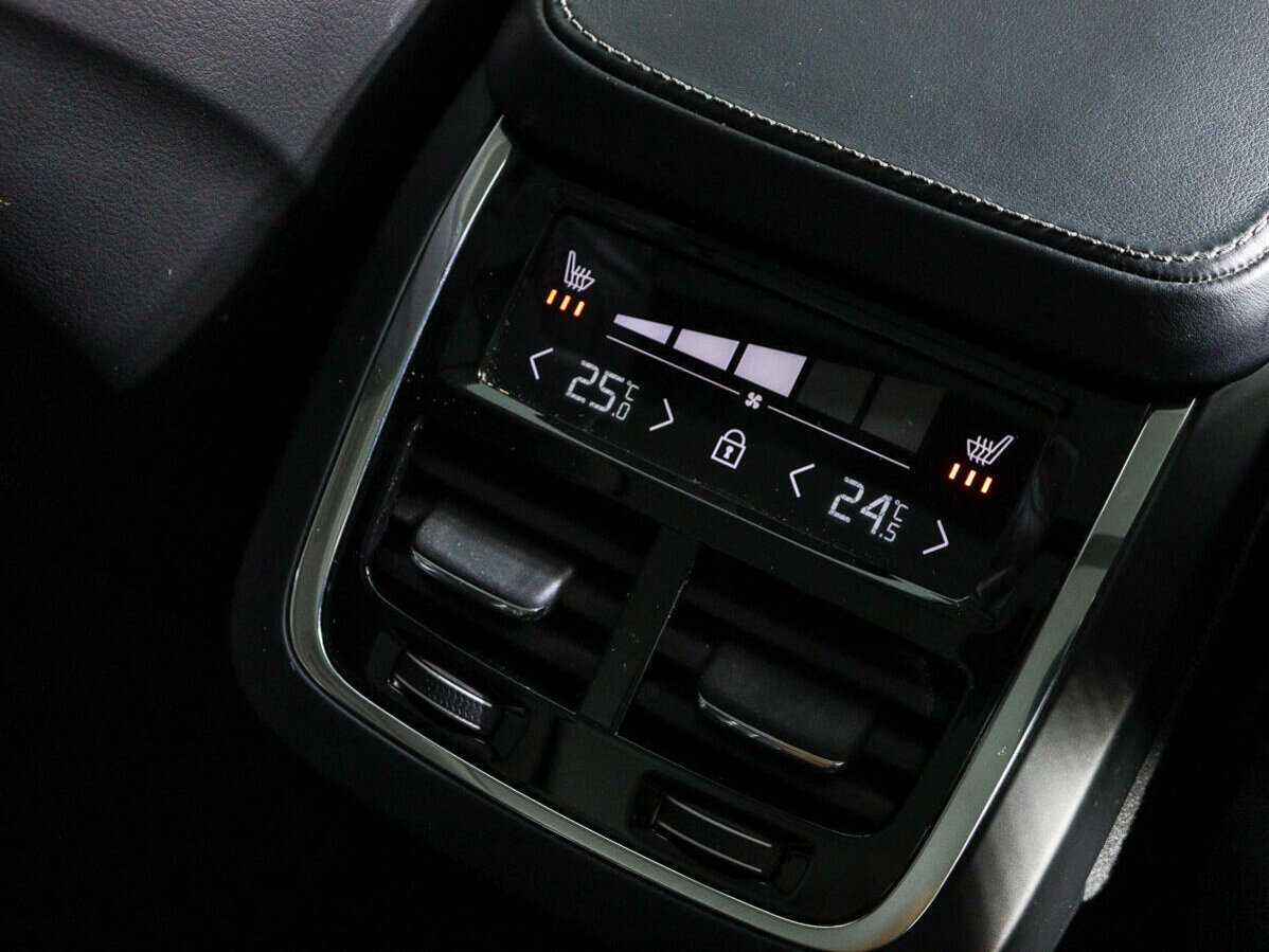 Volvo XC90 2020 года с пробегом. Фото: #15