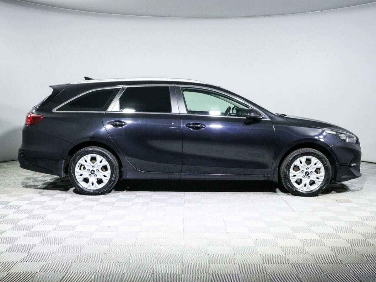 Kia Ceed 2021 года с пробегом. Фото: #3