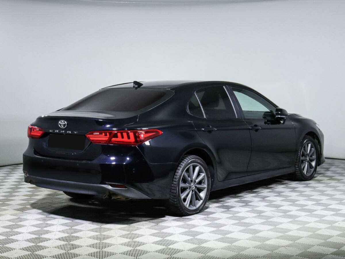 Toyota Camry 2021 года с пробегом. Фото: #4