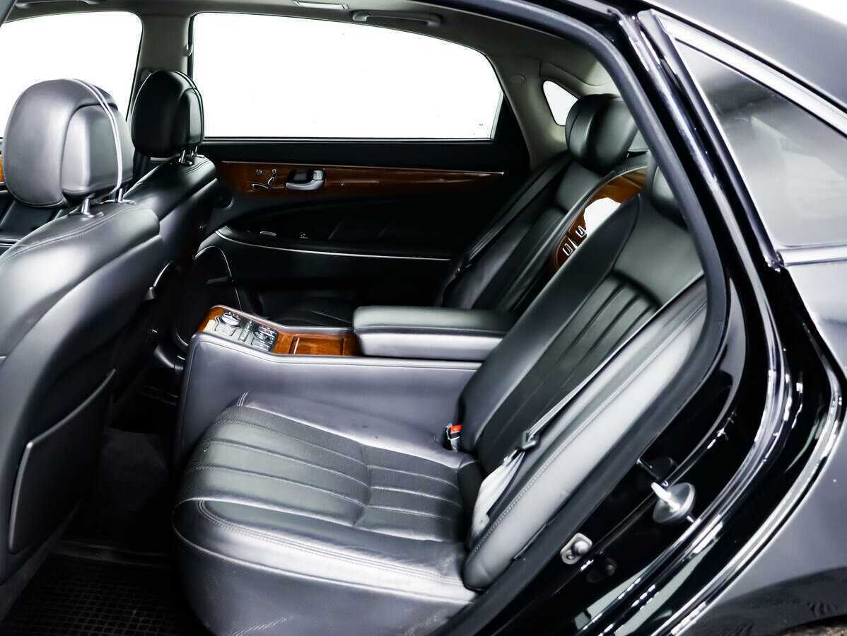 Hyundai Equus 2012 года с пробегом. Фото: #9