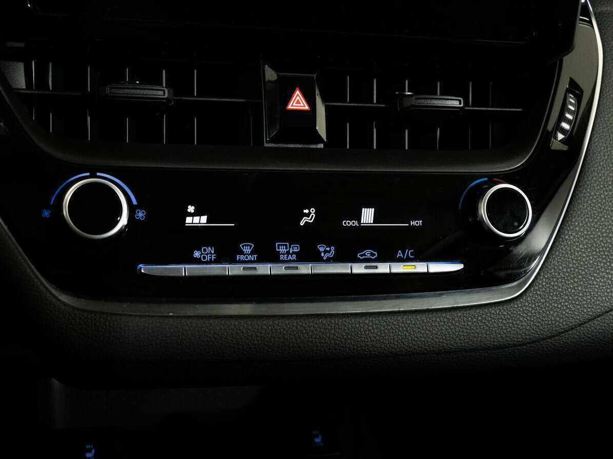 Toyota Corolla 2020 года с пробегом. Фото: #15