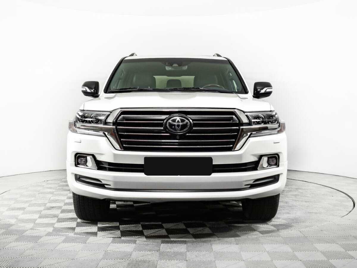 Toyota Land Cruiser 2017 года с пробегом. Фото: #1