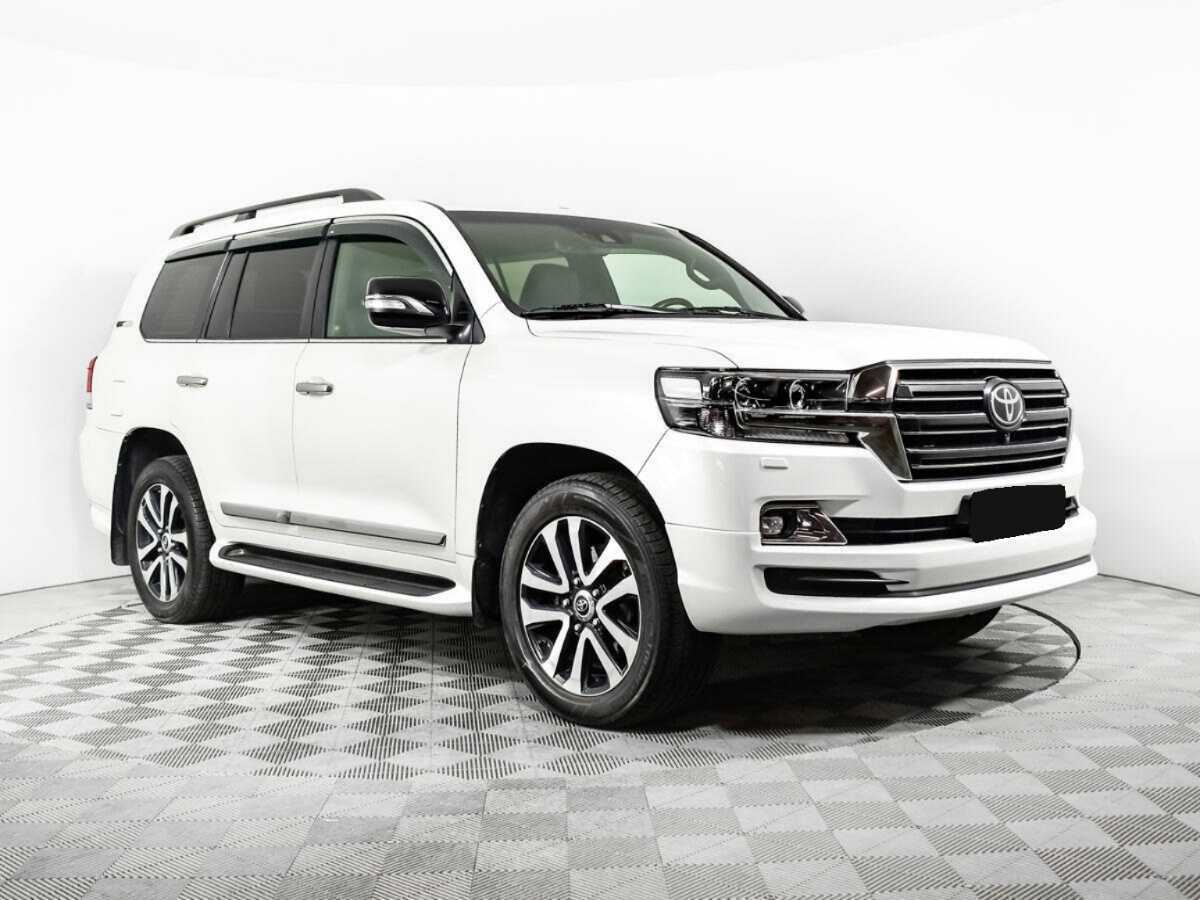 Toyota Land Cruiser 2017 года с пробегом. Фото: #2