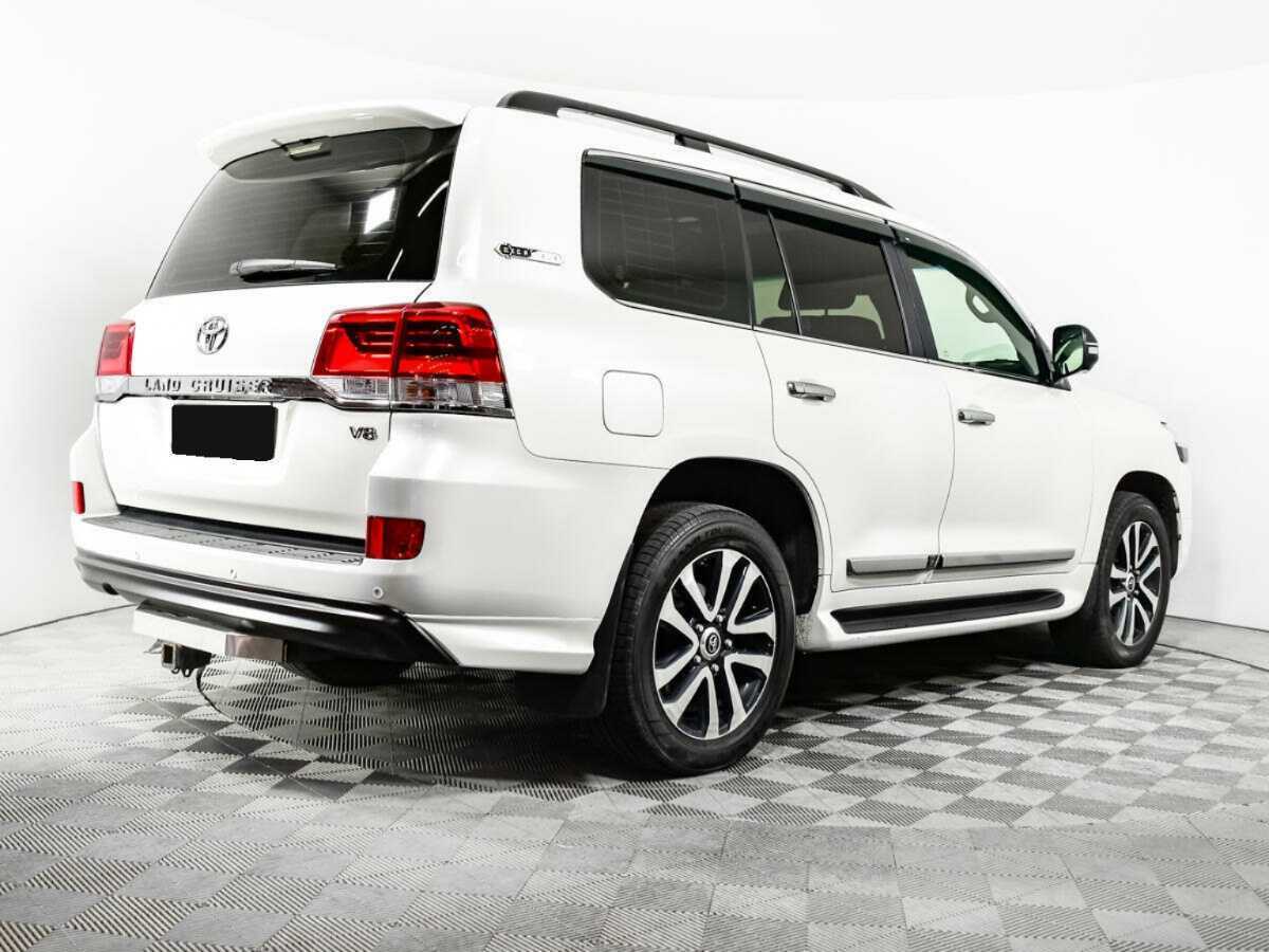 Toyota Land Cruiser 2017 года с пробегом. Фото: #4