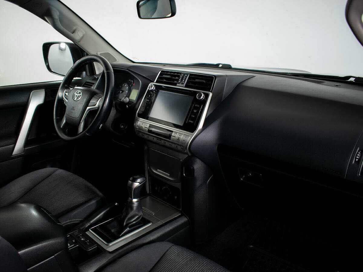Toyota Land Cruiser Prado 2018 года с пробегом. Фото: #8