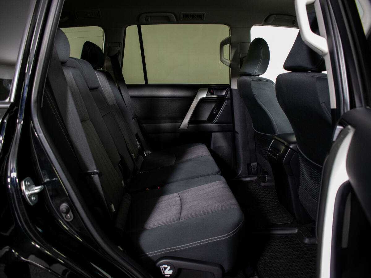 Toyota Land Cruiser Prado 2018 года с пробегом. Фото: #9