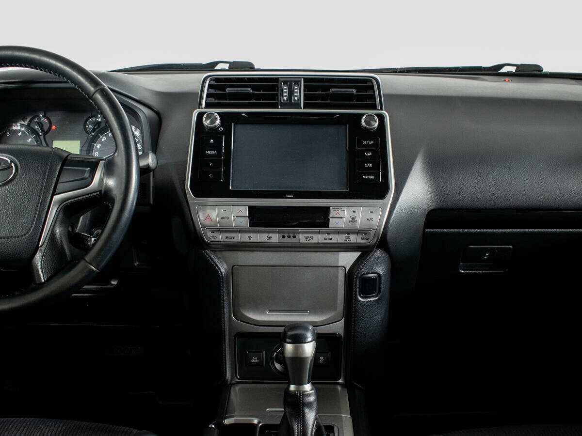 Toyota Land Cruiser Prado 2018 года с пробегом. Фото: #10