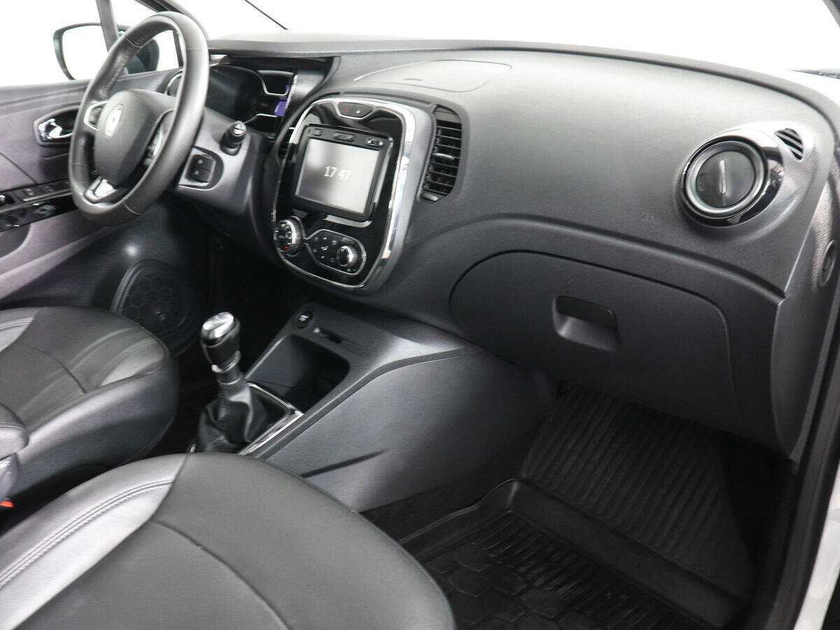 Б/У Рено Каптюр 2017 года. Фото: #9