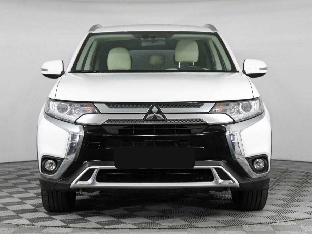 Mitsubishi Outlander 2021 года с пробегом. Фото: #1