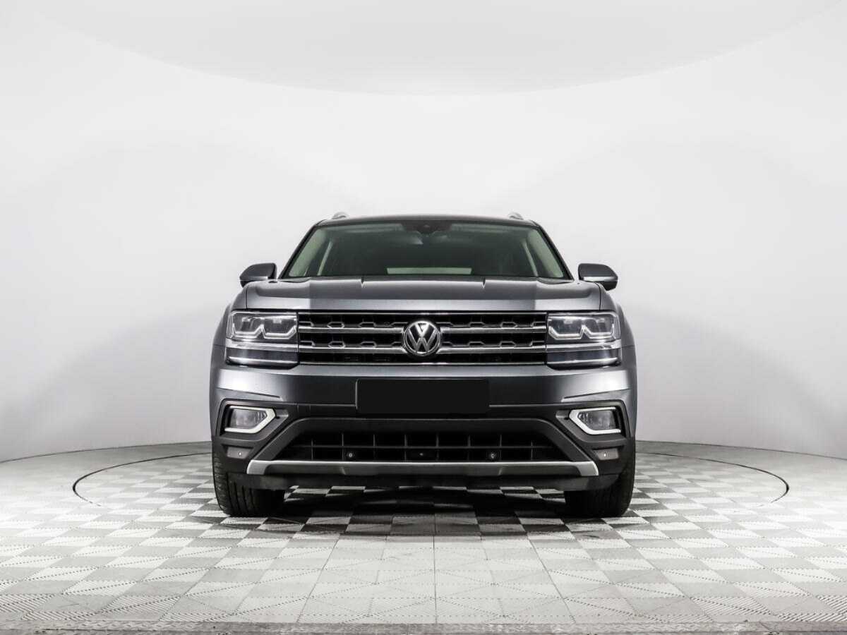 Volkswagen Teramont 2018 года с пробегом. Фото: #1