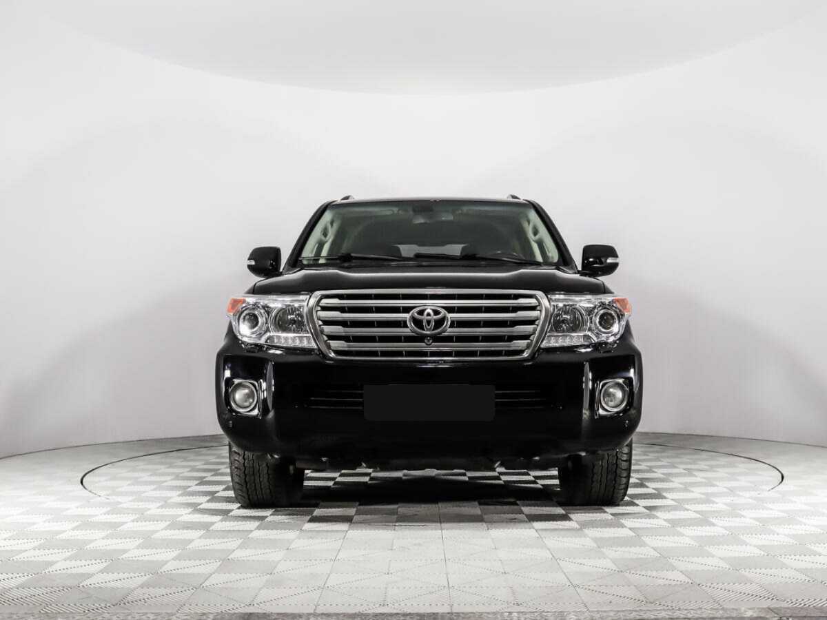 Toyota Land Cruiser 2012 года с пробегом. Фото: #1