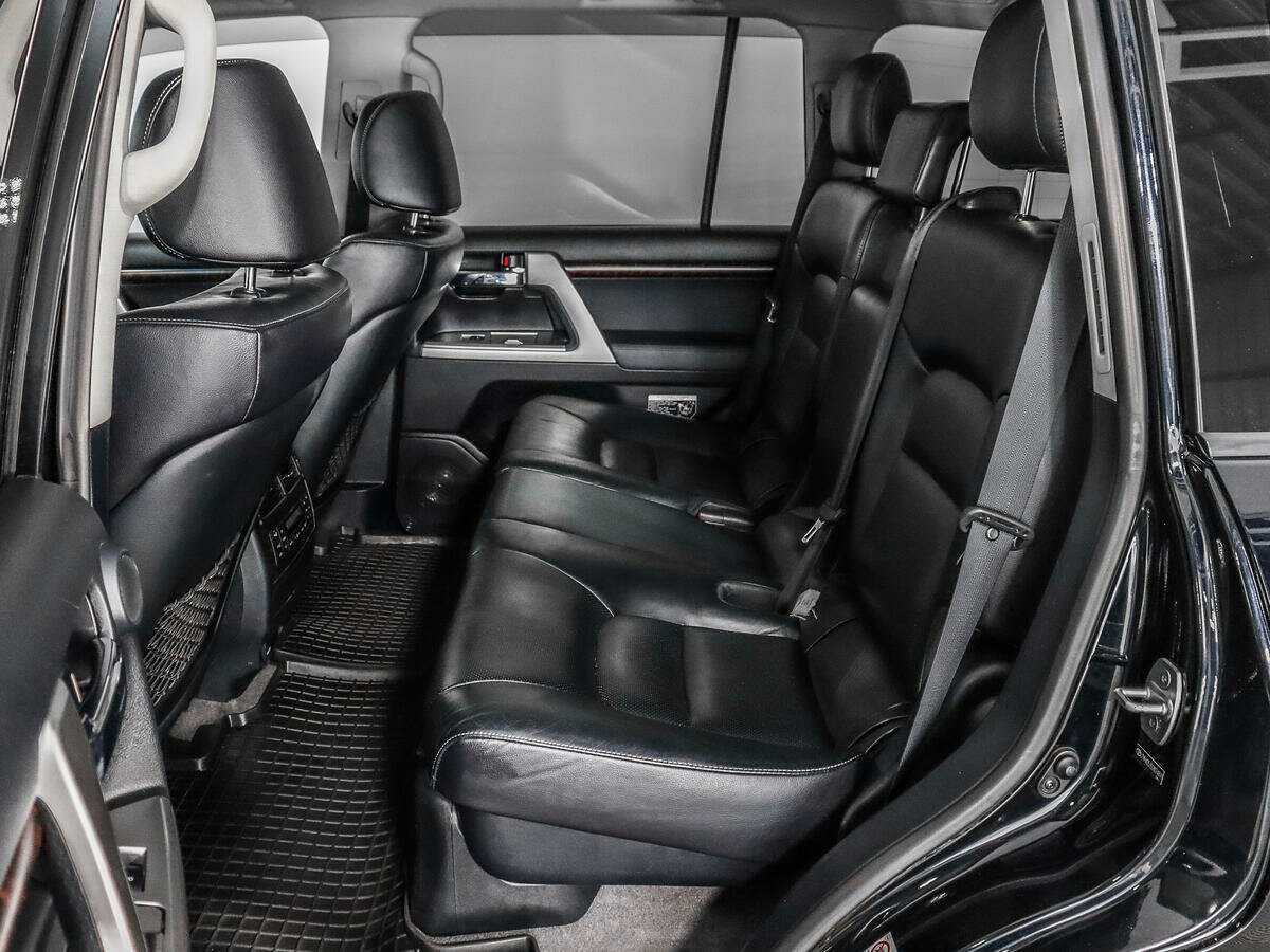 Toyota Land Cruiser 2012 года с пробегом. Фото: #10