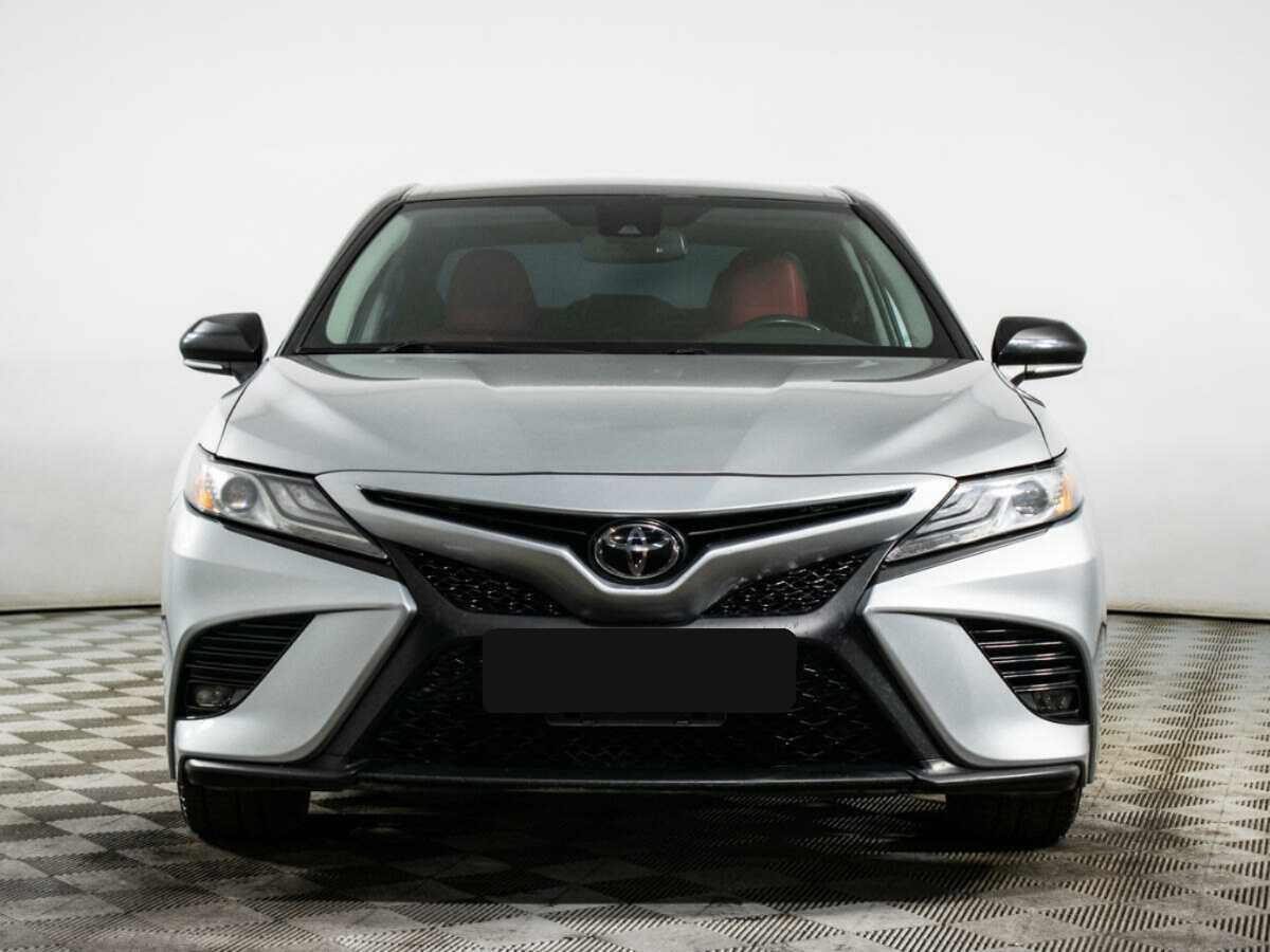 Toyota Camry 2019 года с пробегом. Фото: #1