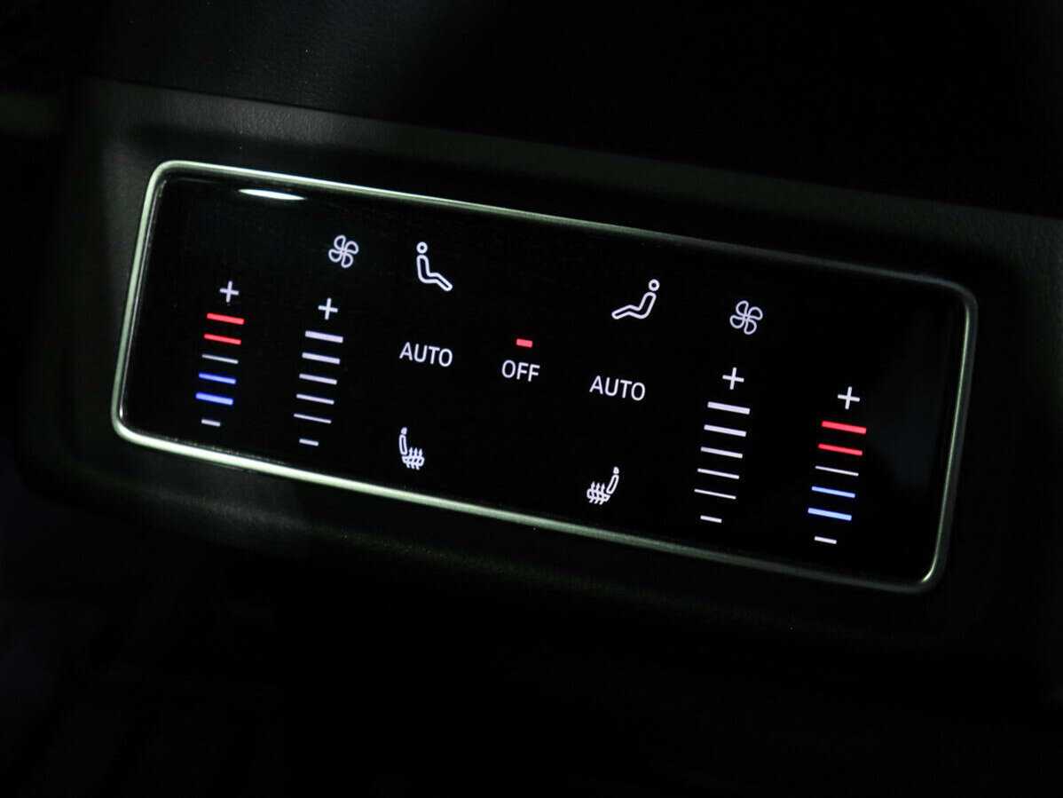 Audi e-tron 2020 года с пробегом. Фото: #11