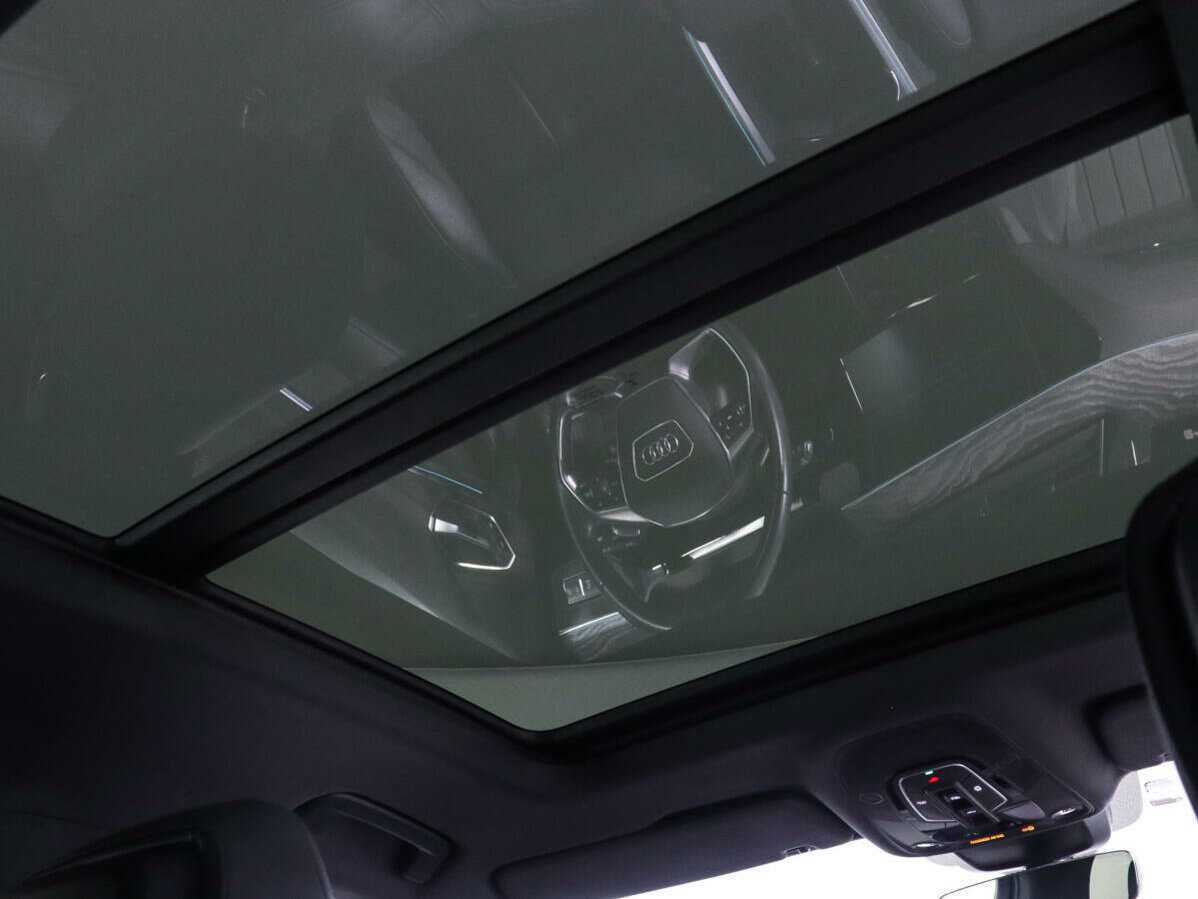 Audi e-tron 2020 года с пробегом. Фото: #12