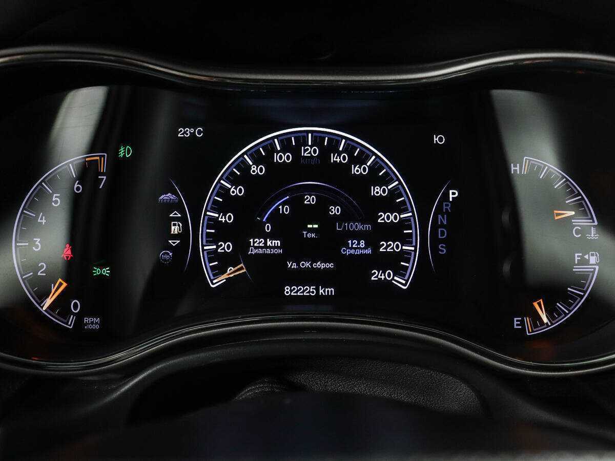 Jeep Grand Cherokee 2013 года с пробегом. Фото: #8