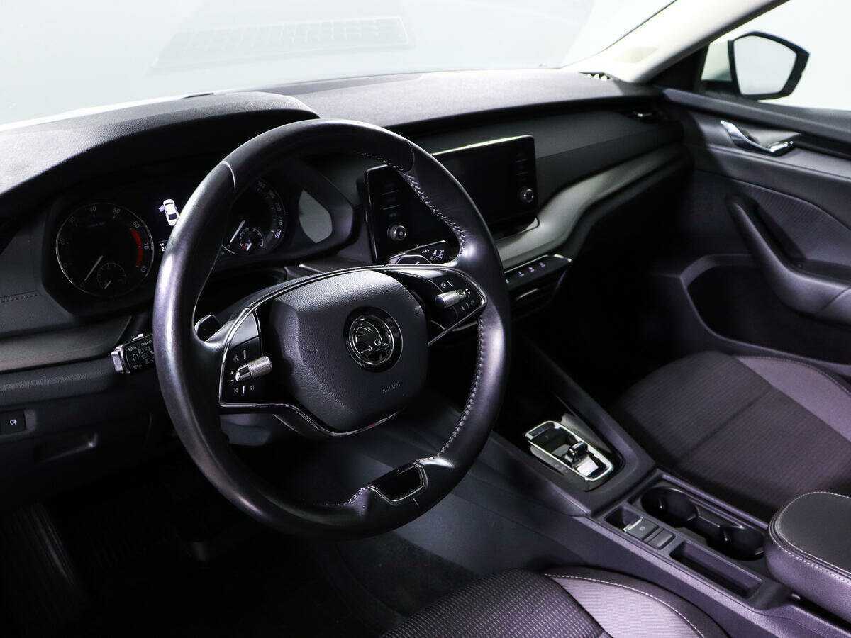 Skoda Octavia 2021 года с пробегом. Фото: #13
