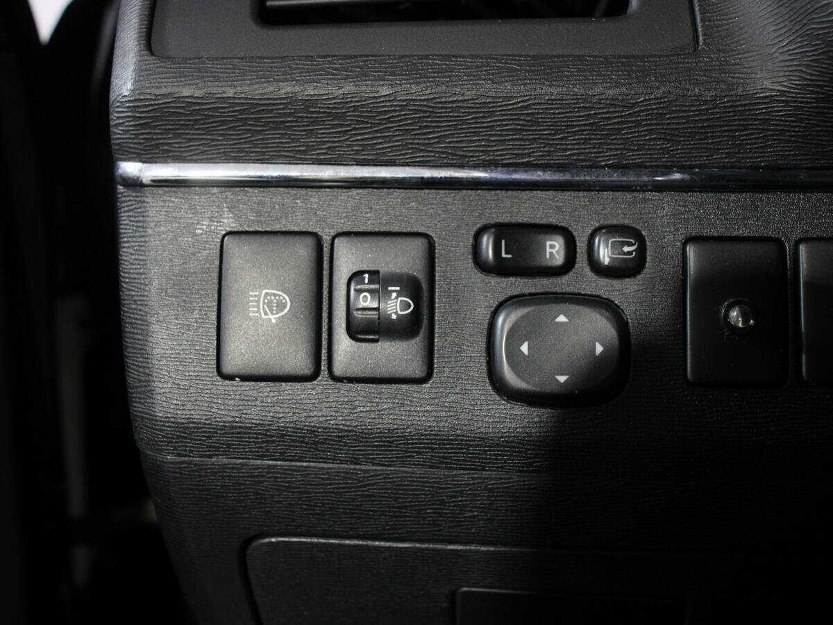 Toyota Avensis 2009 года с пробегом. Фото: #13