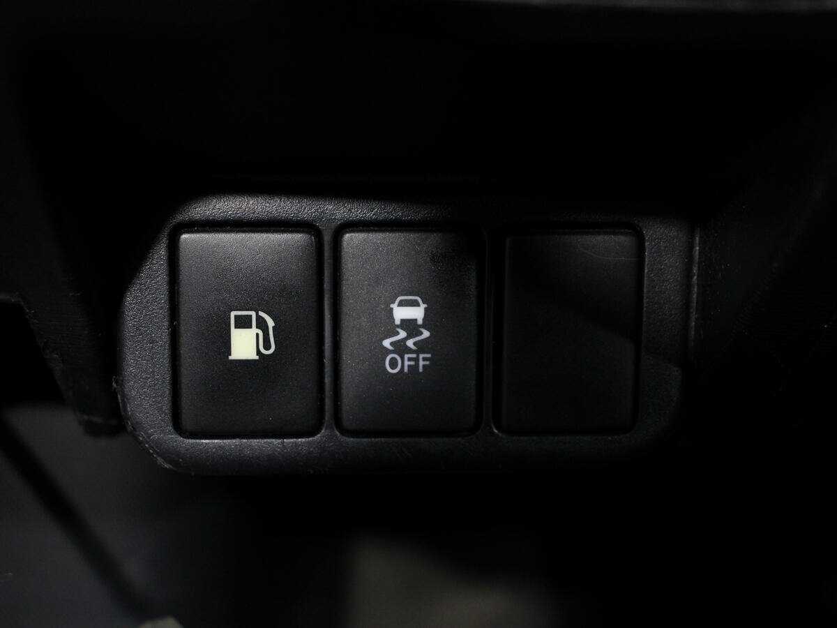 Toyota Avensis 2009 года с пробегом. Фото: #14