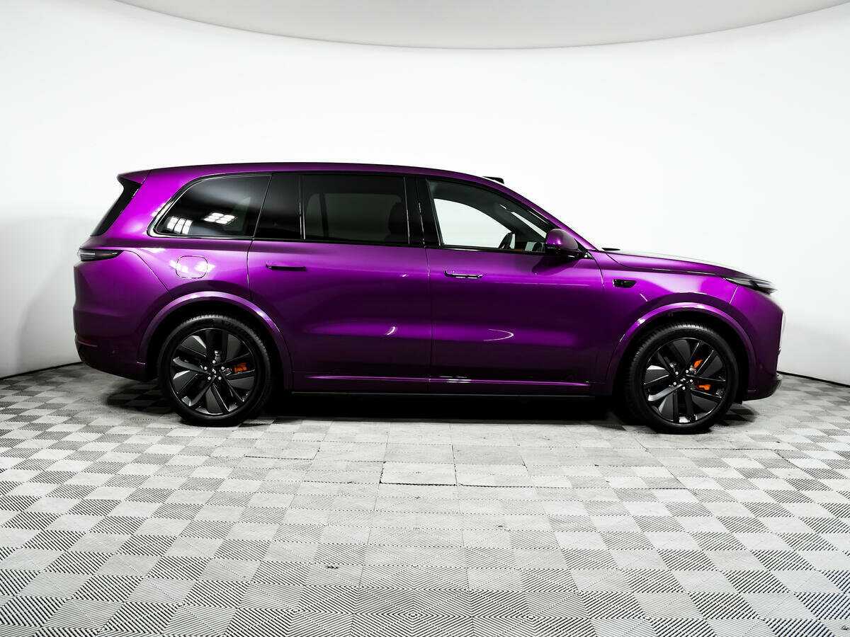 LiXiang L9 2023 года с пробегом. Фото: #3