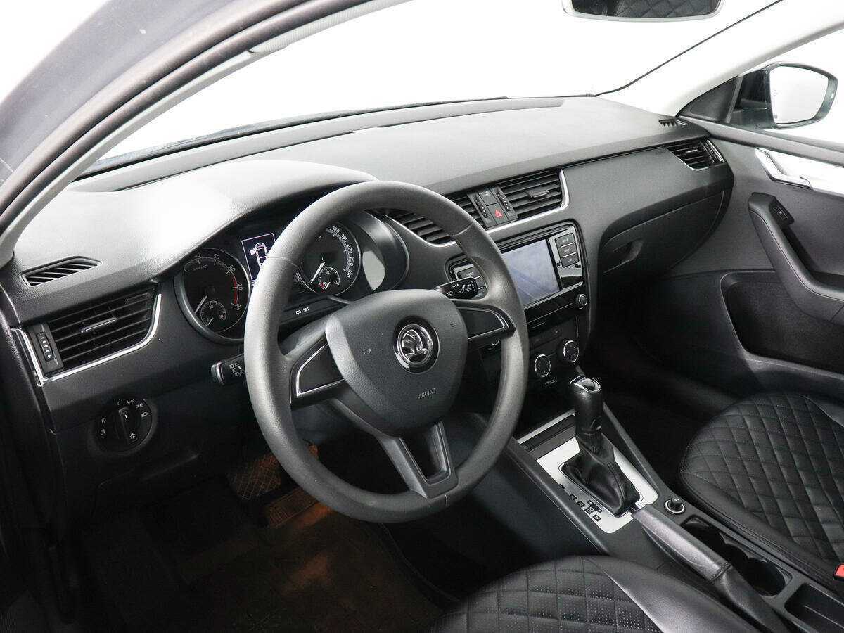 Skoda Octavia 2018 года с пробегом. Фото: #4
