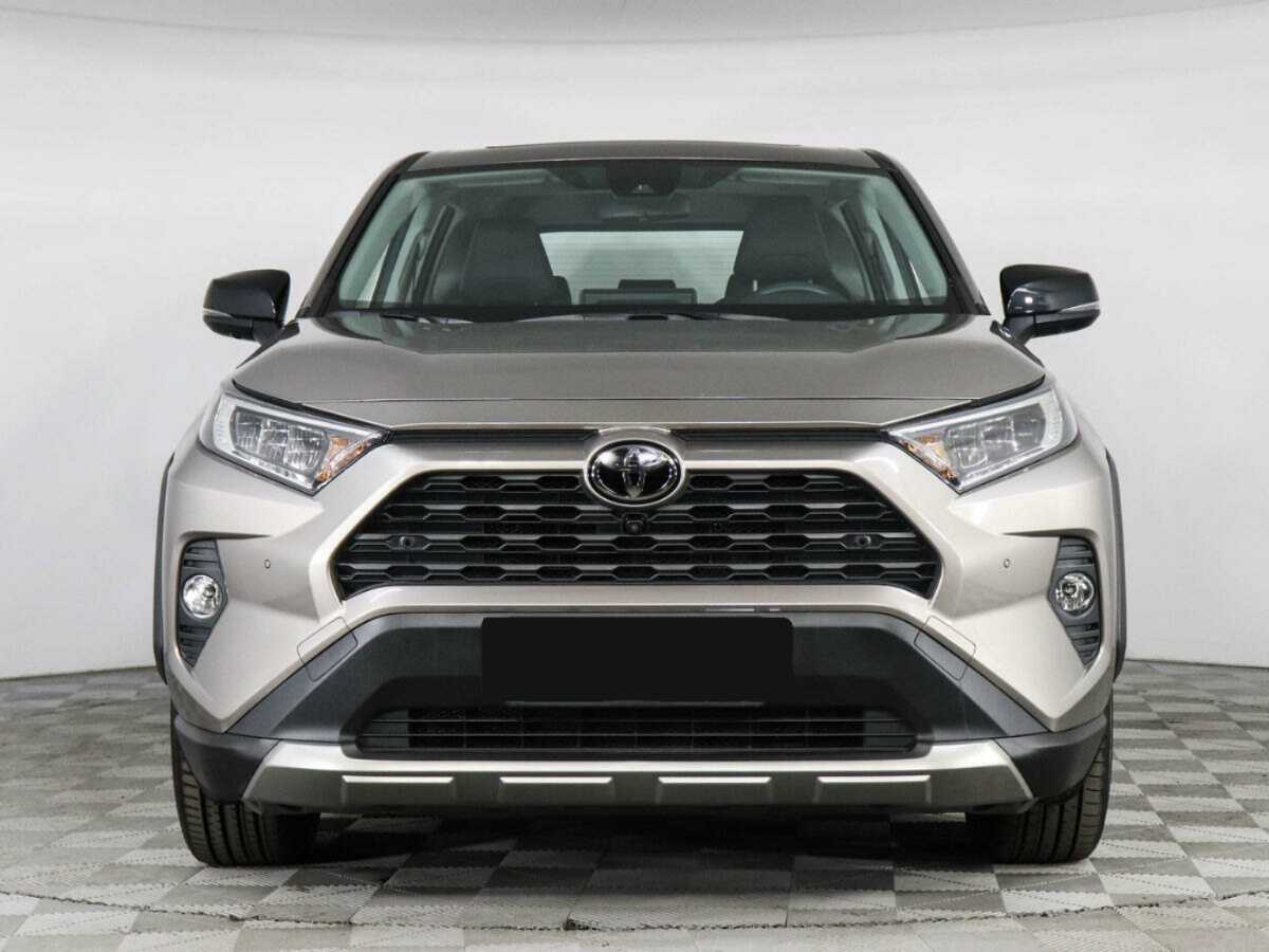 Toyota RAV4 2023 года с пробегом. Фото: #1