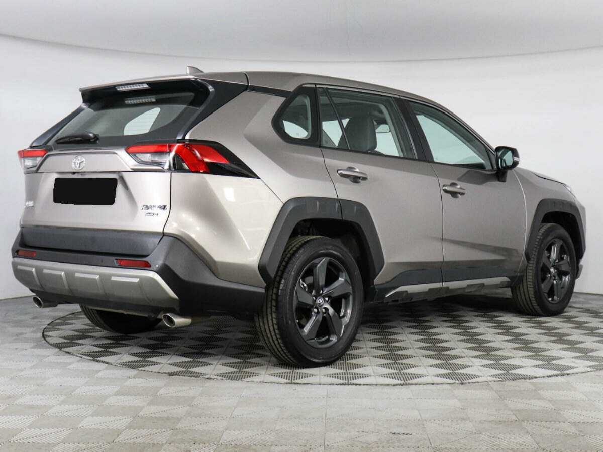 Toyota RAV4 2023 года с пробегом. Фото: #4