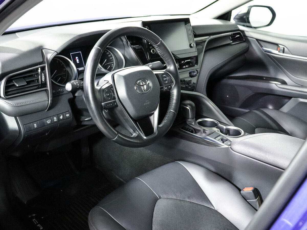 Toyota Camry 2021 года с пробегом. Фото: #13