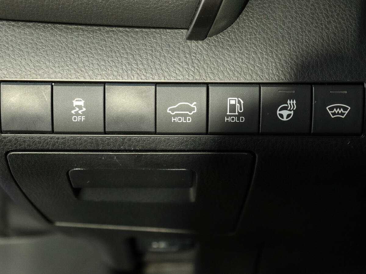 Toyota Camry 2021 года с пробегом. Фото: #19