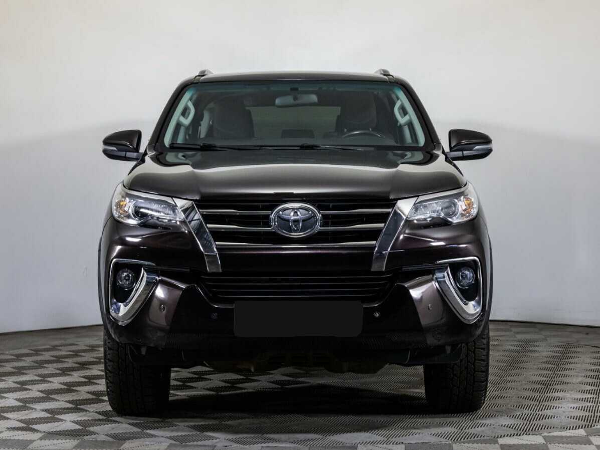 Toyota Fortuner 2018 года с пробегом. Фото: #1