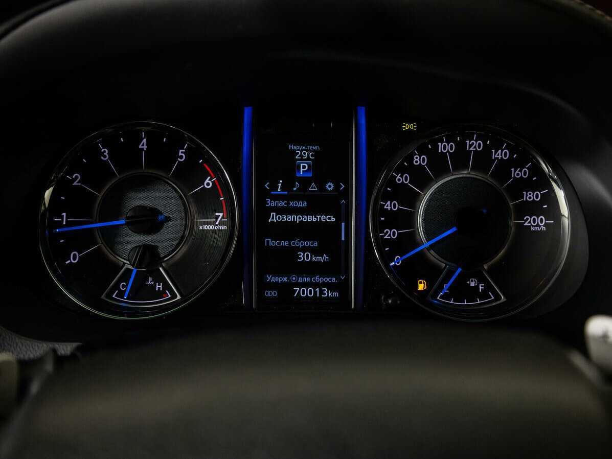 Toyota Fortuner 2018 года с пробегом. Фото: #9