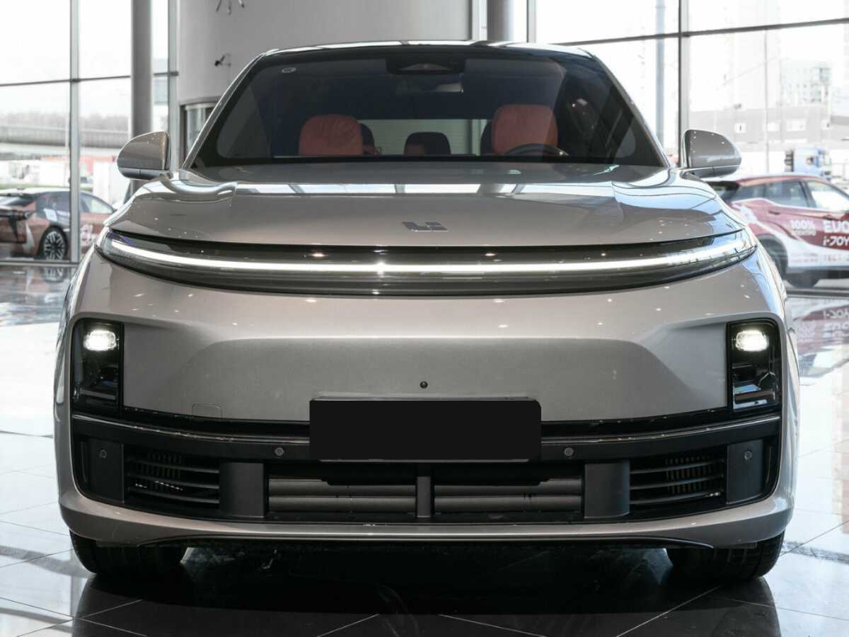 LiXiang L7 2024 года с пробегом. Фото: #1