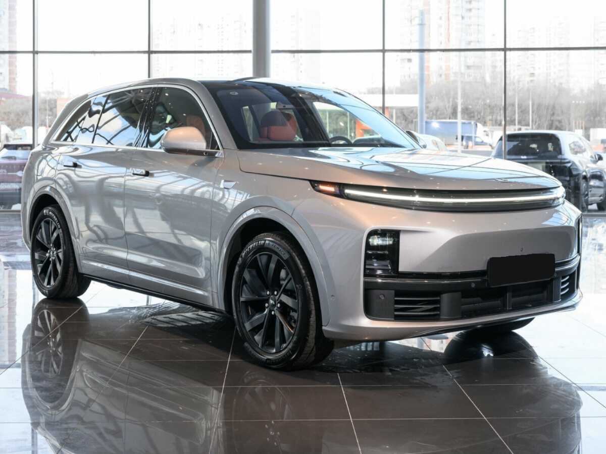 LiXiang L7 2024 года с пробегом. Фото: #2