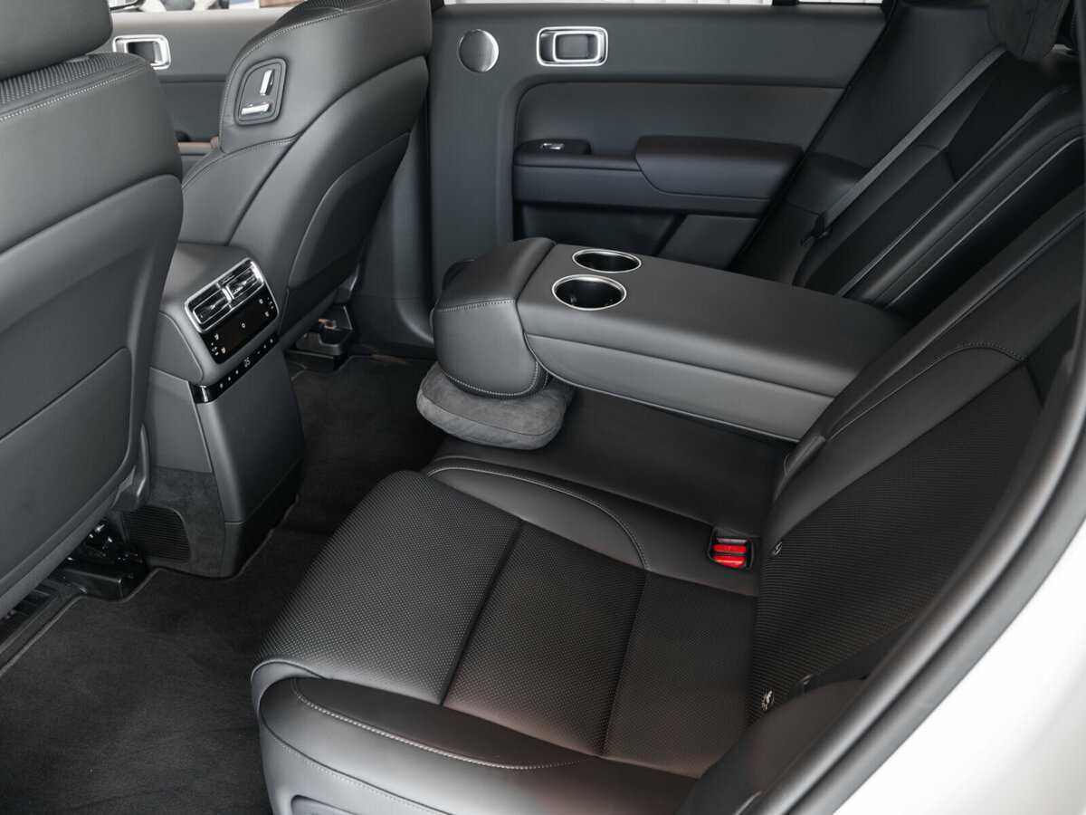 LiXiang L7 2024 года с пробегом. Фото: #11