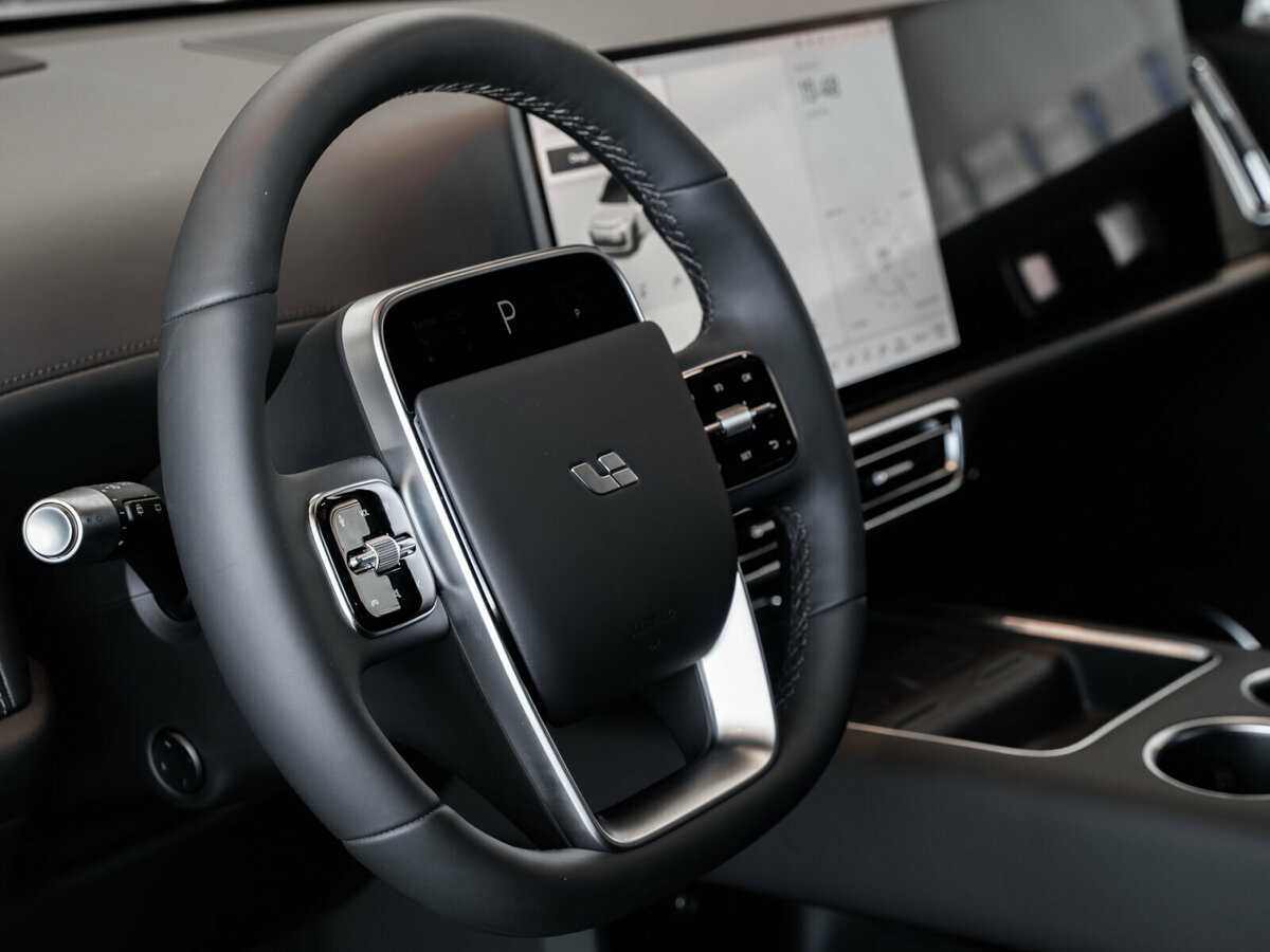 LiXiang L7 2024 года с пробегом. Фото: #17