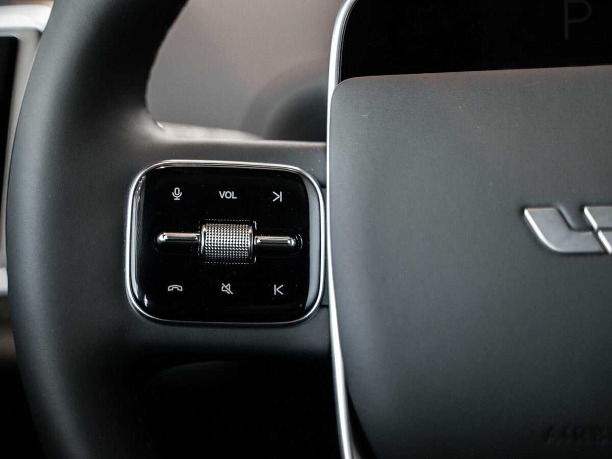 LiXiang L7 2024 года с пробегом. Фото: #20