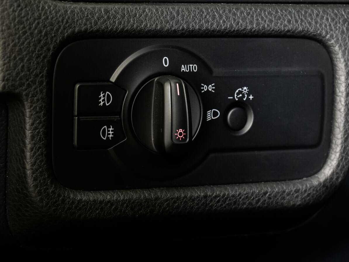 Volkswagen Touareg 2011 года с пробегом. Фото: #17