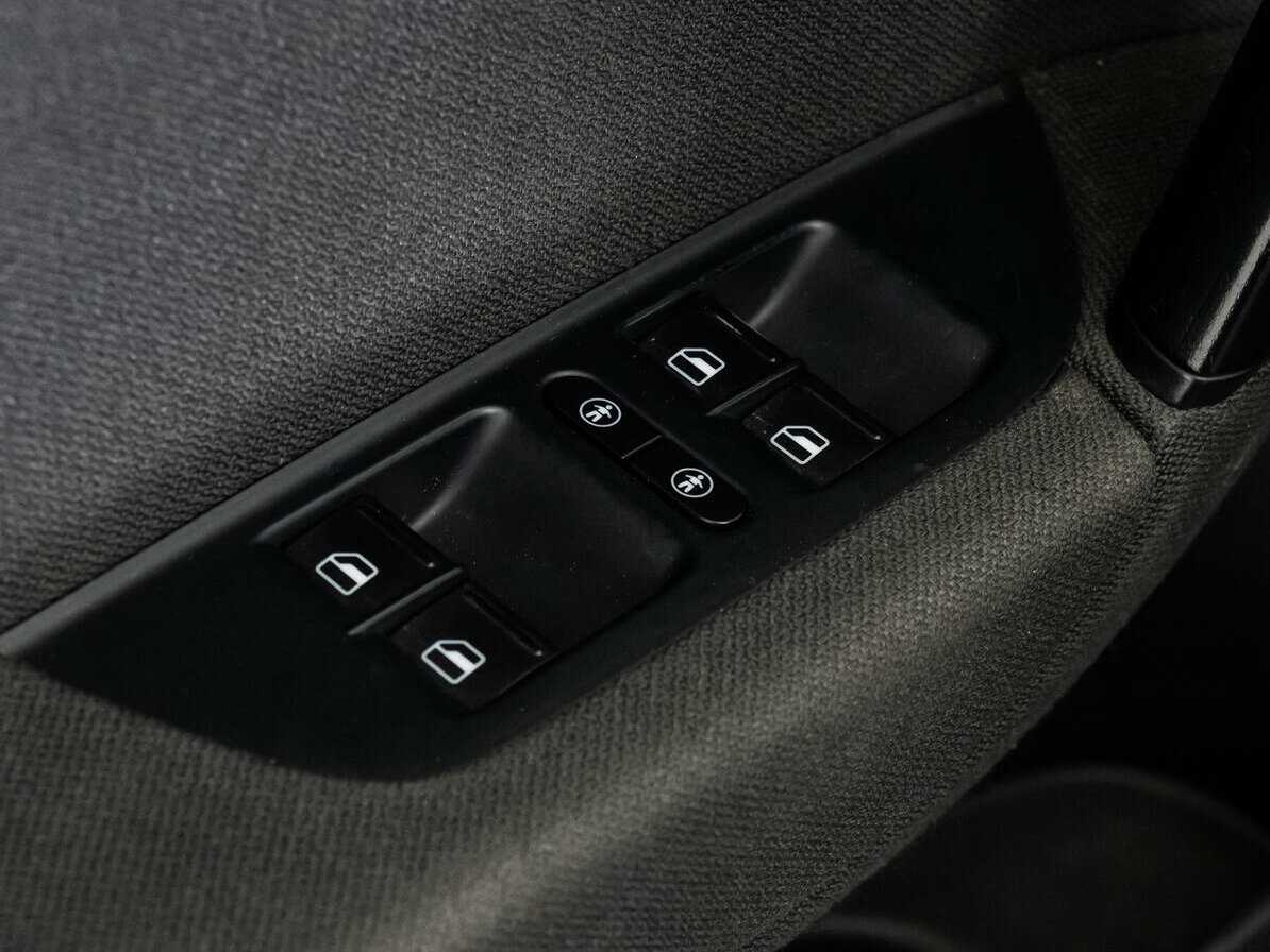 Volkswagen Touareg 2011 года с пробегом. Фото: #19