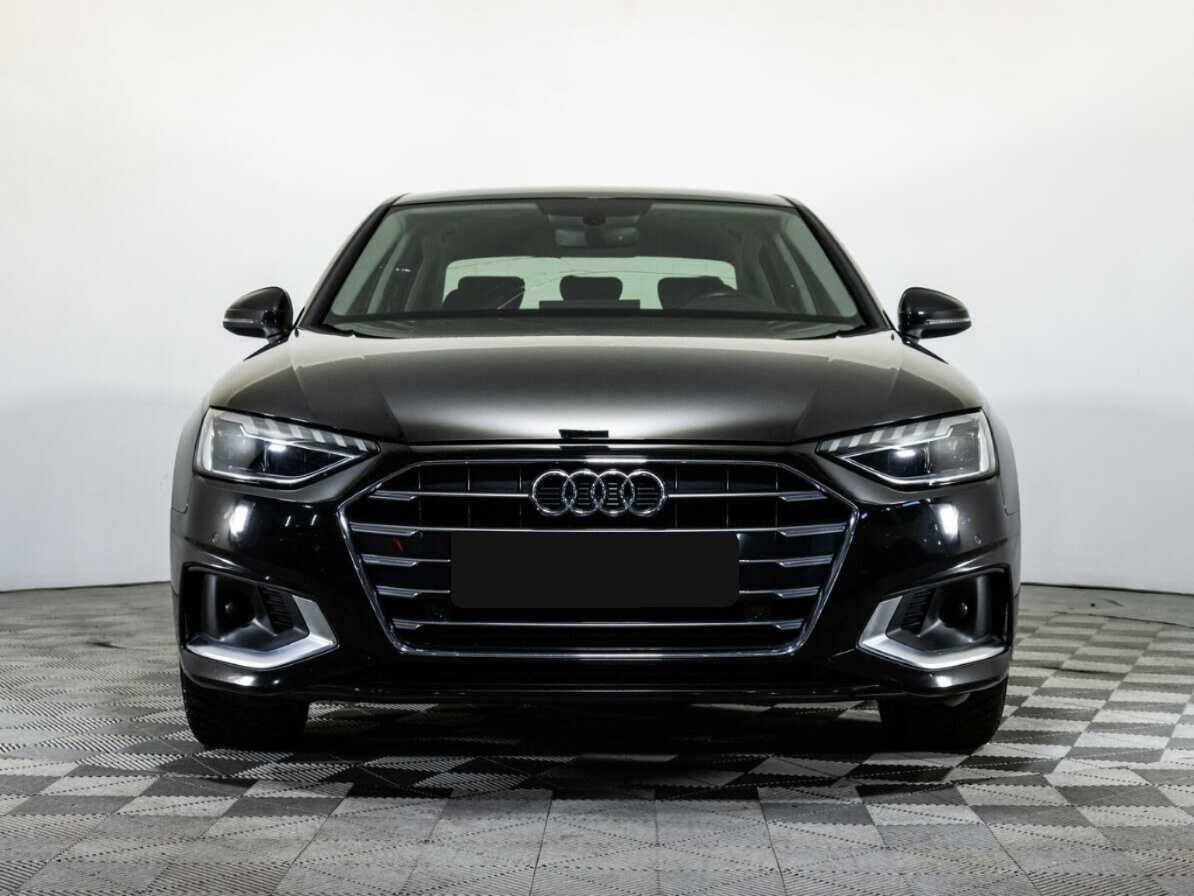 Audi A4 2021 года с пробегом. Фото: #1