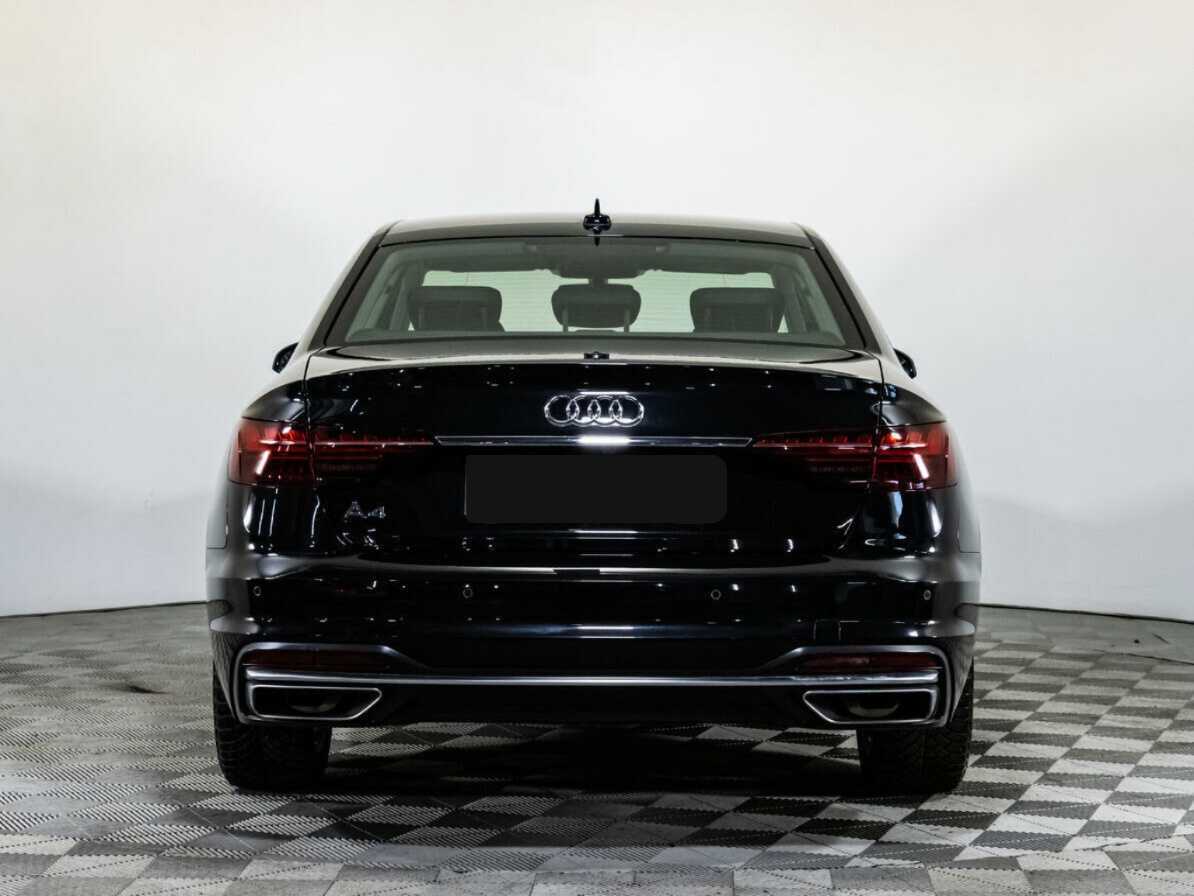 Audi A4 2021 года с пробегом. Фото: #4