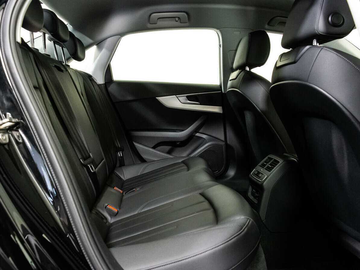 Audi A4 2021 года с пробегом. Фото: #16