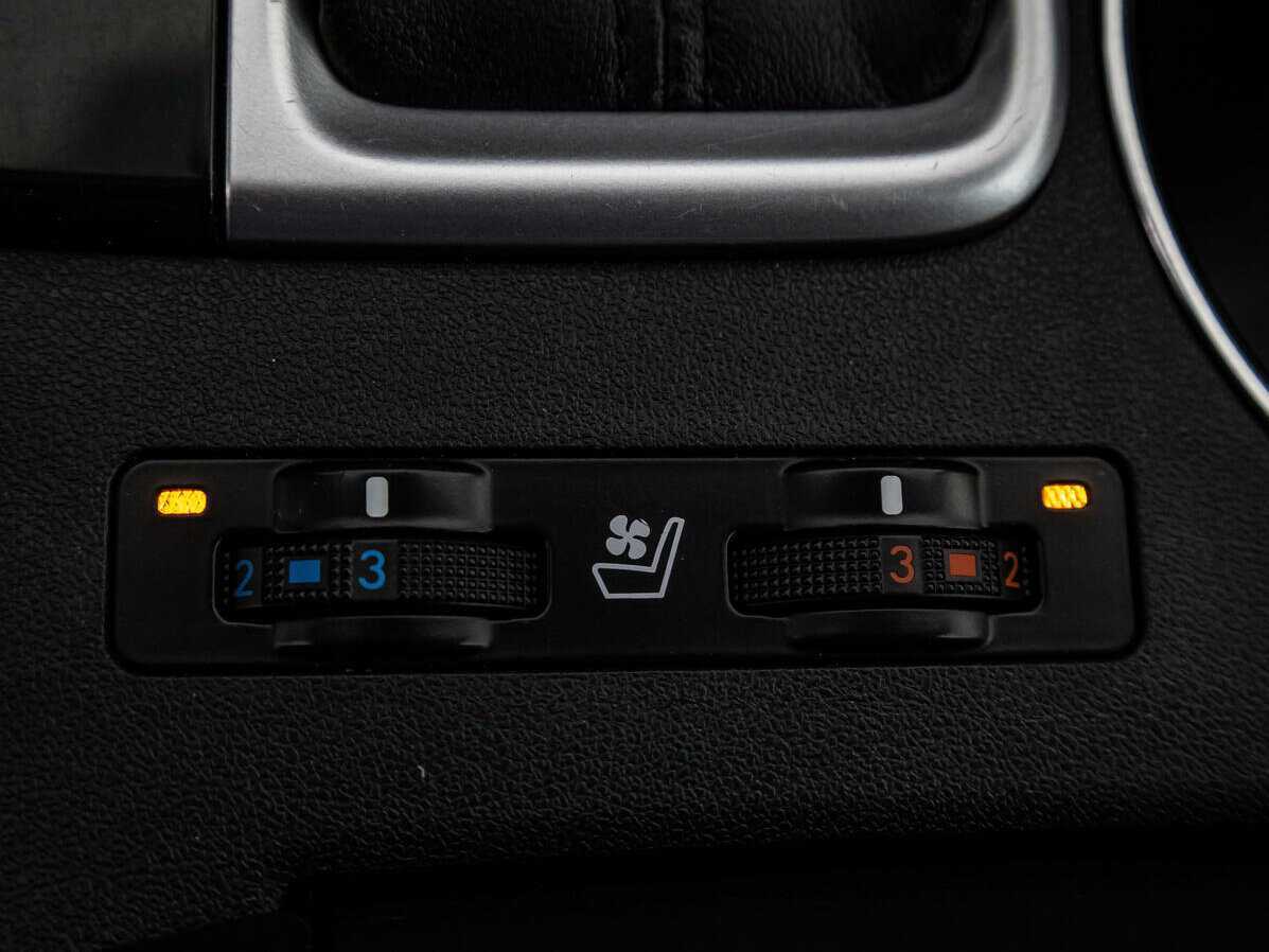 Toyota Highlander 2013 года с пробегом. Фото: #18