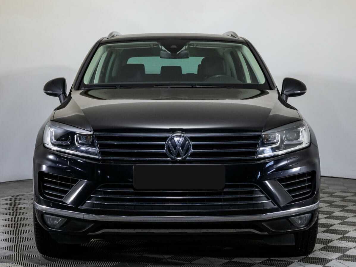 Volkswagen Touareg 2015 года с пробегом. Фото: #1