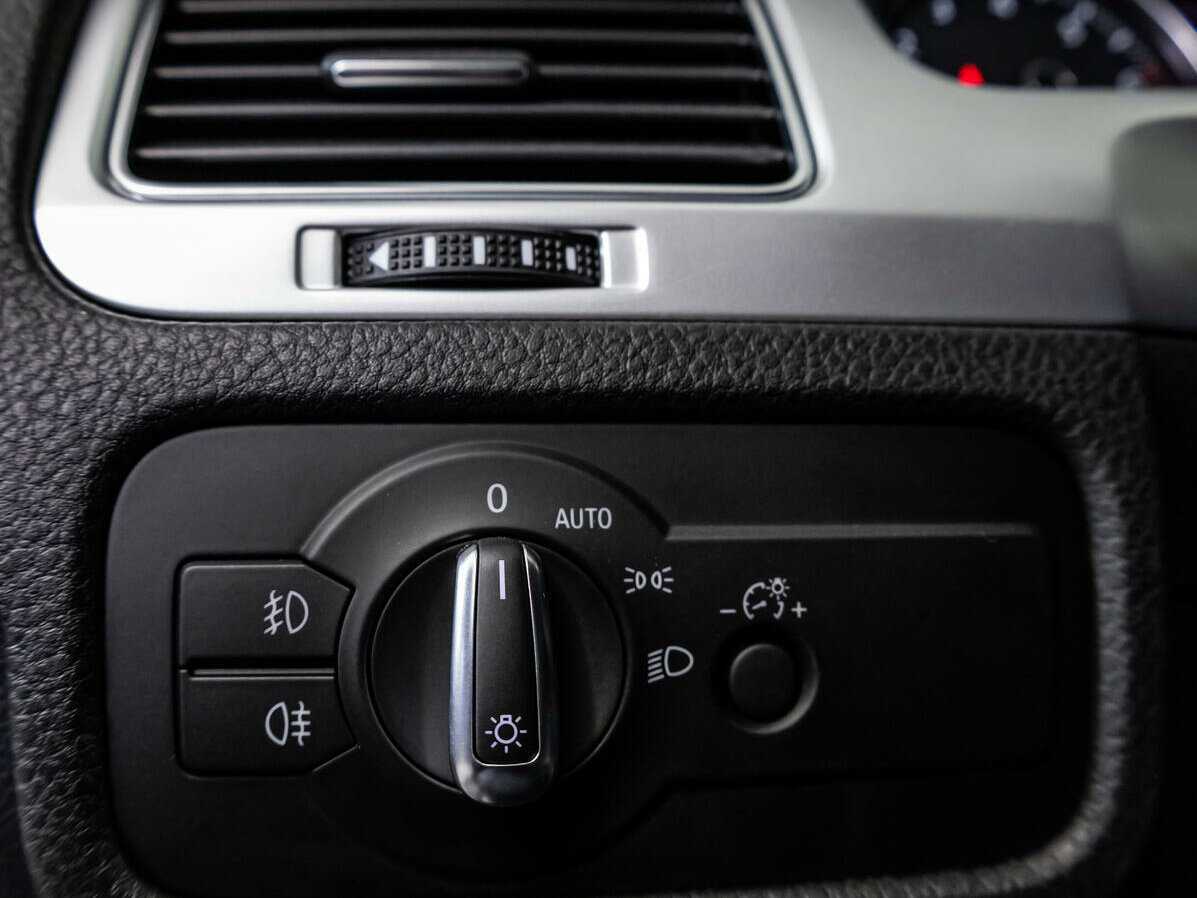 Volkswagen Touareg 2015 года с пробегом. Фото: #10