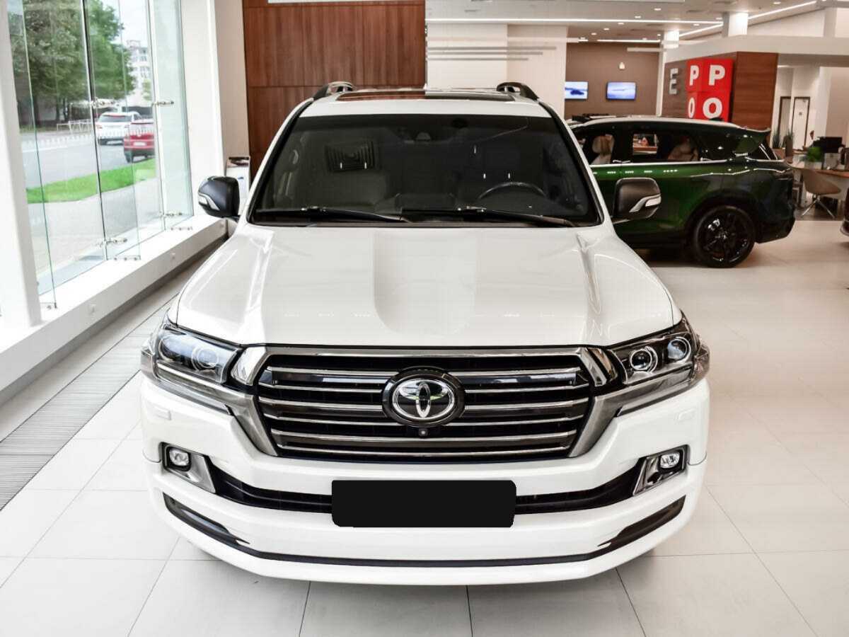 Toyota Land Cruiser 2017 года с пробегом. Фото: #2